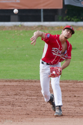 261010 Reds Tainos 0126