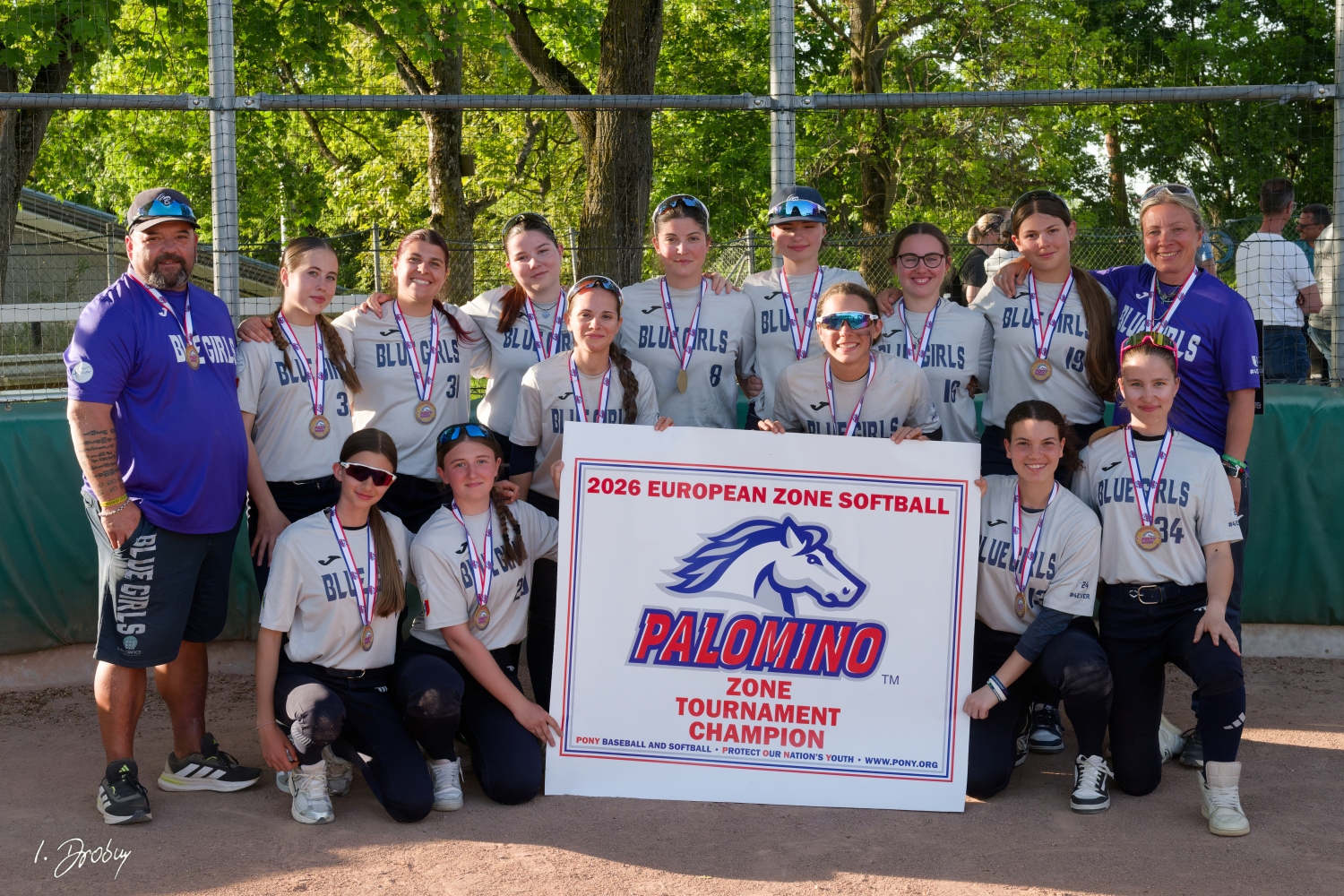 Beim Palomino Softball-Turnier 2026 setzten sich die Blue Girls Pianoro durch, die sich im Finale erneut knapp gegen das Germany National Team behaupteten. (Foto: Iris Drobny)