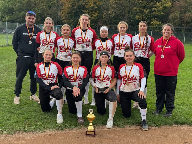 Mit Kampfgeist, Teamwork und Leidenschaft erspielten sich die Softball-Juniorinnen der Stuttgart Reds einen hervorragenden zweiten Platz bei der Deutschen Meisterschaft.