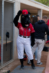 260411 Reds HDH 0025