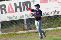 260801 Reds Indians 0402