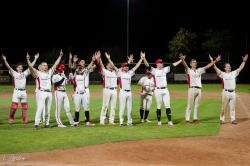 260801 Reds Indians 1027