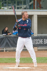 251012 Rusty Cup 0247