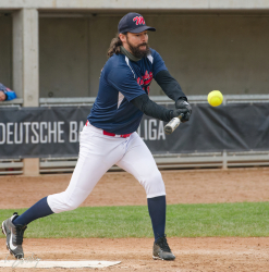 251012 Rusty Cup 0258