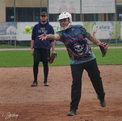 251012 Rusty Cup 0320