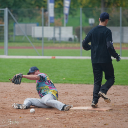 251012 Rusty Cup 0544