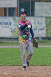 251012 Rusty Cup 0598