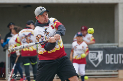 251012 Rusty Cup 0749