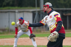 251012 Rusty Cup 0766