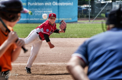 250524 Reds Strikers 0005