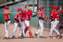 250524 Reds Strikers 0048